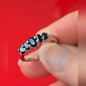 925 Sterling Silver Ring Sz 7.75 with Natural Blue Sapphire Gemstones